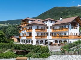 Apartment Lodge Gasserhof, hotel in Brixen