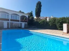 Casa con vistas y piscina en Masos de Pals