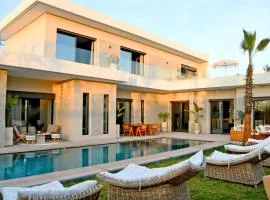 Villa magnifia avec piscine à 20 min de Marrakech - ARK Realty