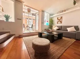 Atuaire Home Encanto urbano rozando la Catedral con Parking Incluido