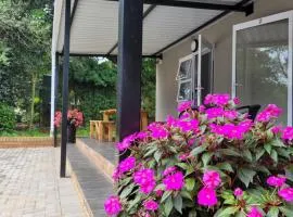 UNIQUE Self-Catering