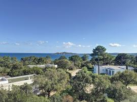 Villa Mimosa 150 m from Pinarello Beach, Hotel in Zonza