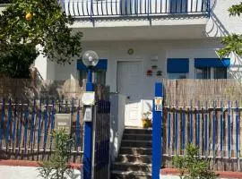 Villa del Limone , Mondello Via deucalione 18 ,via Miseno 18