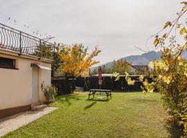 View Bucegi-Adults Only, hotel in Zărneşti