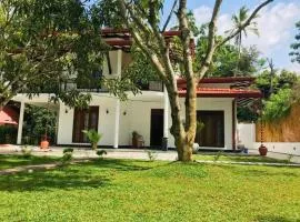 Dikwella Anuhas Villa