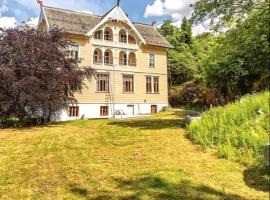 Apartment in Stryn, hotel en Stryn