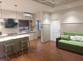 Gulzar 1BHK Service Apartment, kannur, hotel in Kannur