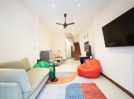 OH Homes - Samsen 12, villa in Bangkok