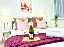 Hazel 1-Bedroom Cousy flat, Parking, WIFI, Prime location, Close to Blenheim Palace & Oxford, hotel in Kidlington