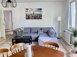 Spacious 3-Bed Apartment WiFi, Netflix, Self Check-in