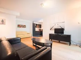 Spacieux T2 au centre-ville avec grande pièce de vie - FR-1-821-29