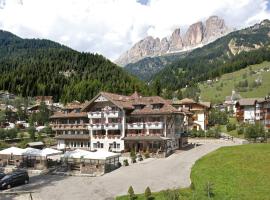 Hotel Diamant Park, hotel i Campitello di Fassa