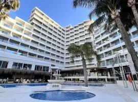 Hotel Parasol by Dorobe