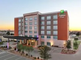 Holiday Inn Express & Suites Moore by IHG