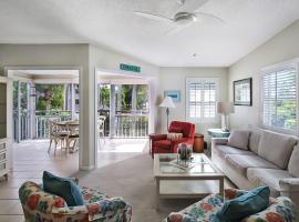 Spacious 2BR 2nd floor Siesta Key condo, hotel v mestu Siesta Key
