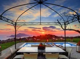 Casa del Capitano with Heated Pool, Views and Concierge by Feeling Italy