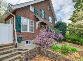 1 Mi to Dtwn Roanoke Home with Yard and Mtn View!