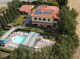 agriturismo macchia al pino, hotel Pomaiában