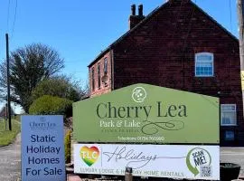 Wolds Retreat at the peaceful Cherry Lea Holiday Park and Fishing Lake Skegness