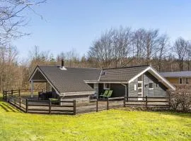 Beautiful Home In Toftlund With Sauna