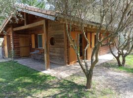 Le chalet des oliviers, ξενοδοχείο σε Vézénobres