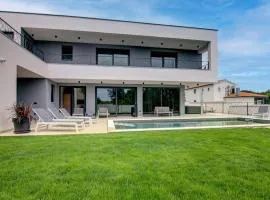 Lovely Home In Stokovci