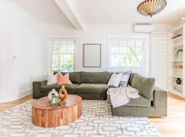Charming Urban Retreat Elegant Home in Cap Hill