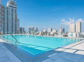 2-Bedr Downtown Miami Condo Bay Views