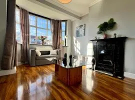 Jevingtons House Peaceful 3 bed home Ideal for Groups Contractors Weekend get aways Free parking garden and WiFi