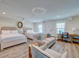 2005 Queen Suite, 2nd Floor Surfside