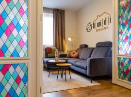 LIMIDI HOMES --- Spacious Two-Bedroom Apartment in City Centre --- Ideal Location for Exploring Veliko Tarnovo, Hotel mit Pools in Weliko Tarnowo