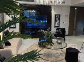 Oyster court gulberg