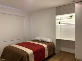 Apto Terminal Loja, equipado completamente, WiFi y otros, hotel v destinaci Loja