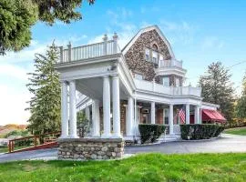 Mansion in the Mountains - Luxury, Peace & Family