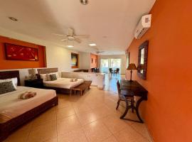 HOTEL CARASOL VILLAS & SUITES, hotel i Ciudad Madero