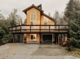 80MBR - Hot Tub - WIFI - BBQ - Wood Stove - Sleeps 7