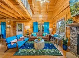 Rustic Cabin w Modern Comfort Minutes from Parkway