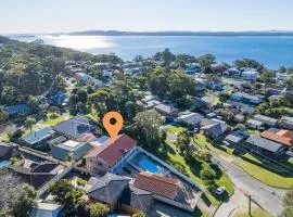 24 Irawari Crescent - pool, air con, pet friendly, boat parking