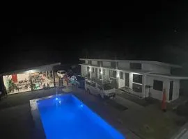 Viva La Rosa Hometel