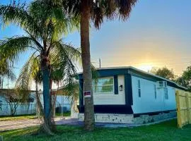 Cozy House - 2beds & 1 bath
