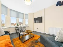 4 Bed Flat With Parking Sleeps 8 in Fife