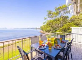 The Pelicans 6, 53 Soldiers Point Rd - stunning waterfront unit