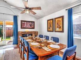 Wine Country King Bed BBQ Stocked, hotel in Santa Rosa