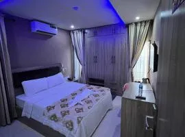 Macdestly Apartment