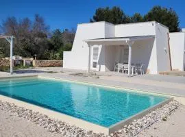 Villa Pescoluse with Pool and Sea View - Happy Rentals