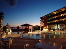 Resort Hotel Umibe no Kajuen, pet-friendly hotel in Konan