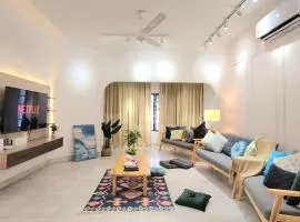 Amazing Petaling Jaya Corner Landed Home Paradigm Mall, 5 Bedroom for up to 18Pax, LDP, Kelana Jaya, Paradigm Mall