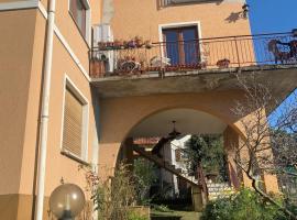 Casa Maurizio, hotel a Gravedona