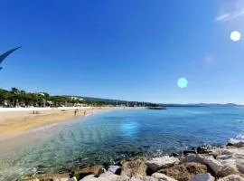 Logement climatisé avec jardin et parking pour 2 personnes en bord de plage