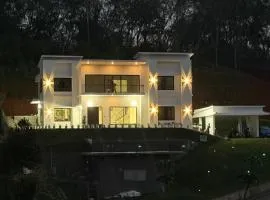 KiwiOz Villa